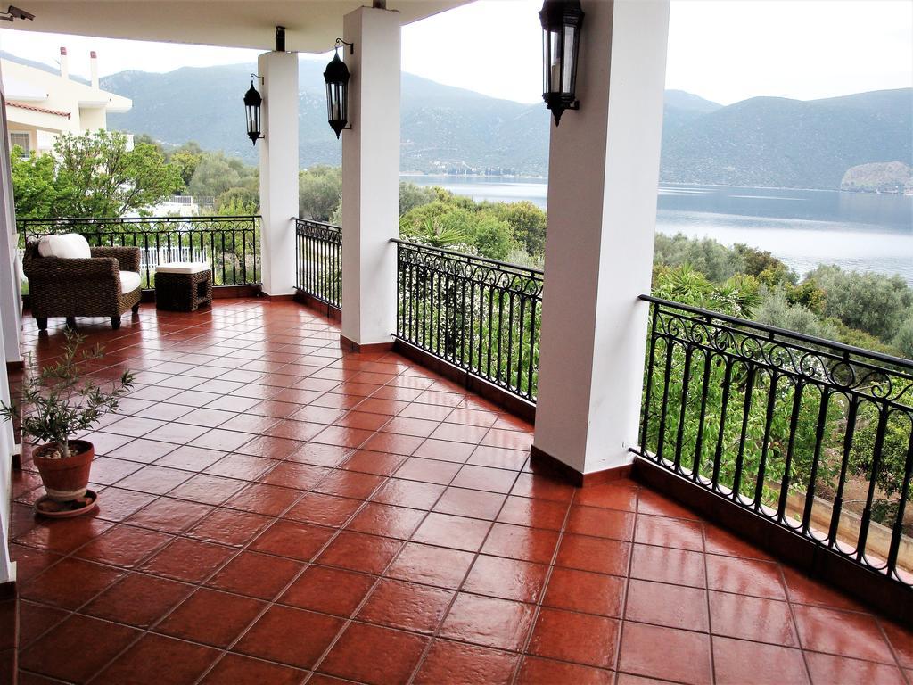 Waterfront Mediterranean Villa Skroponeria Экстерьер фото