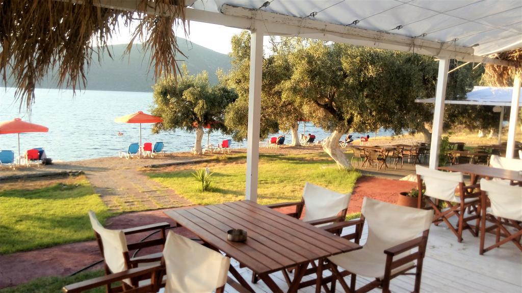 Waterfront Mediterranean Villa Skroponeria Номер фото