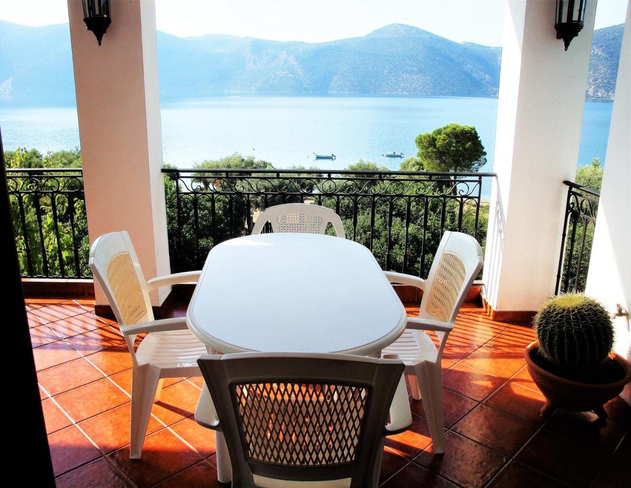 Waterfront Mediterranean Villa Skroponeria Экстерьер фото